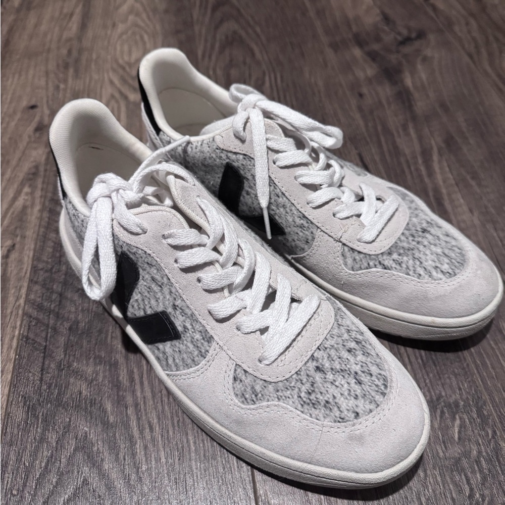 Veja v-10 flannel snow2x